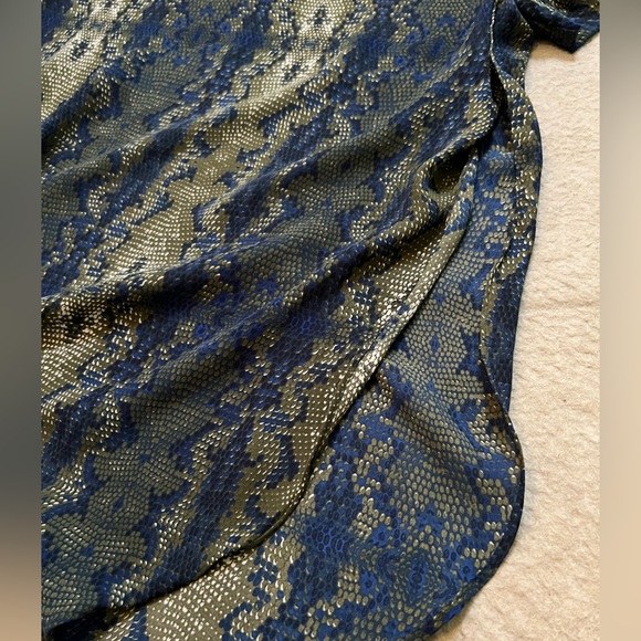 Olivaceous Reptile Print Open Sides Top - blue and green - Picture 3 of 6